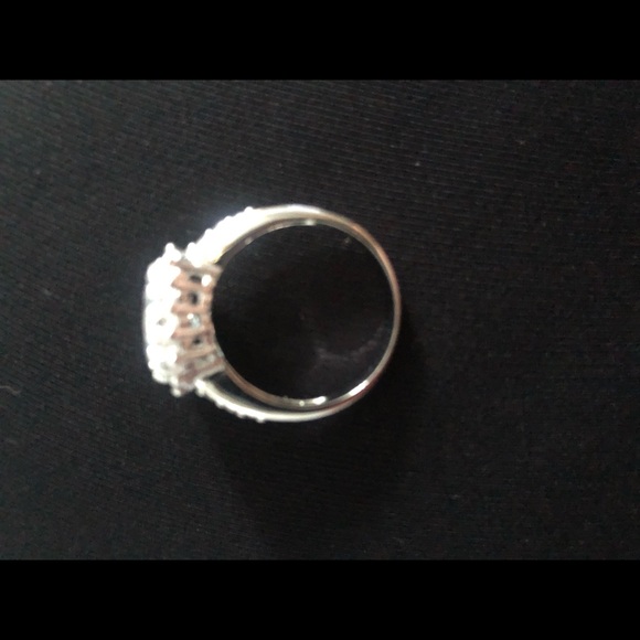 Oval Halo Engagement/Cocktail Ring ✨✨ - Picture 6 of 11